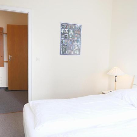 Gemuetliches 2-Zimmer-Appartement Mit Balkon. Westerland Bagian luar foto