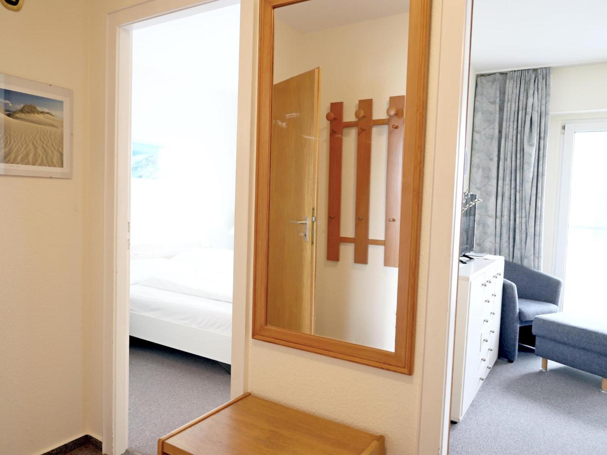 Gemuetliches 2-Zimmer-Appartement Mit Balkon. Westerland Bagian luar foto